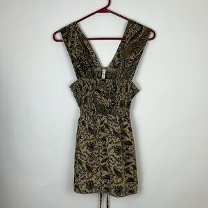 Avatar Imports Clothing sleeveless blouse ruched floral top gold L
